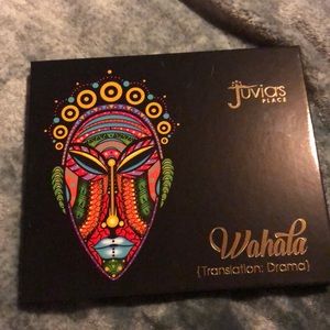 Julia’s Place Wahalla Palette